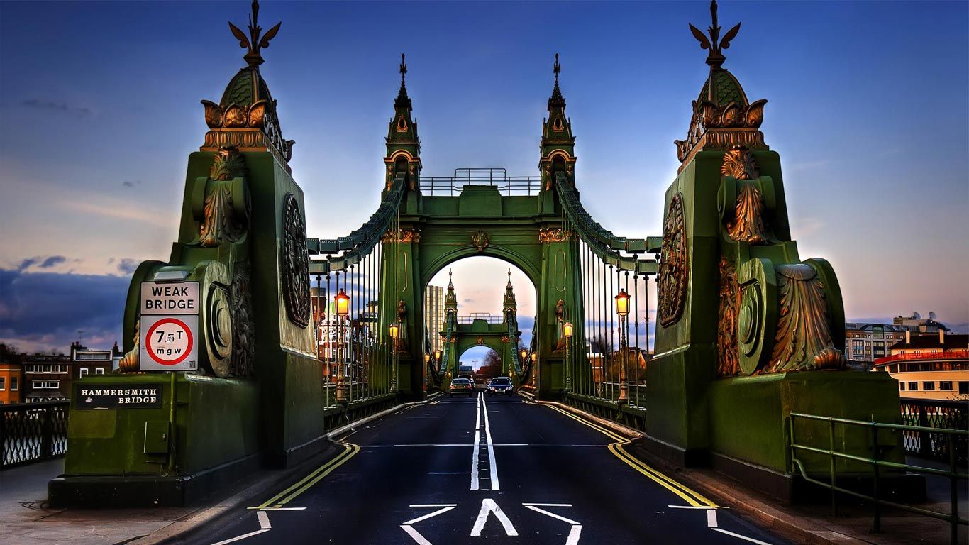 Hammersmith Bridge, London