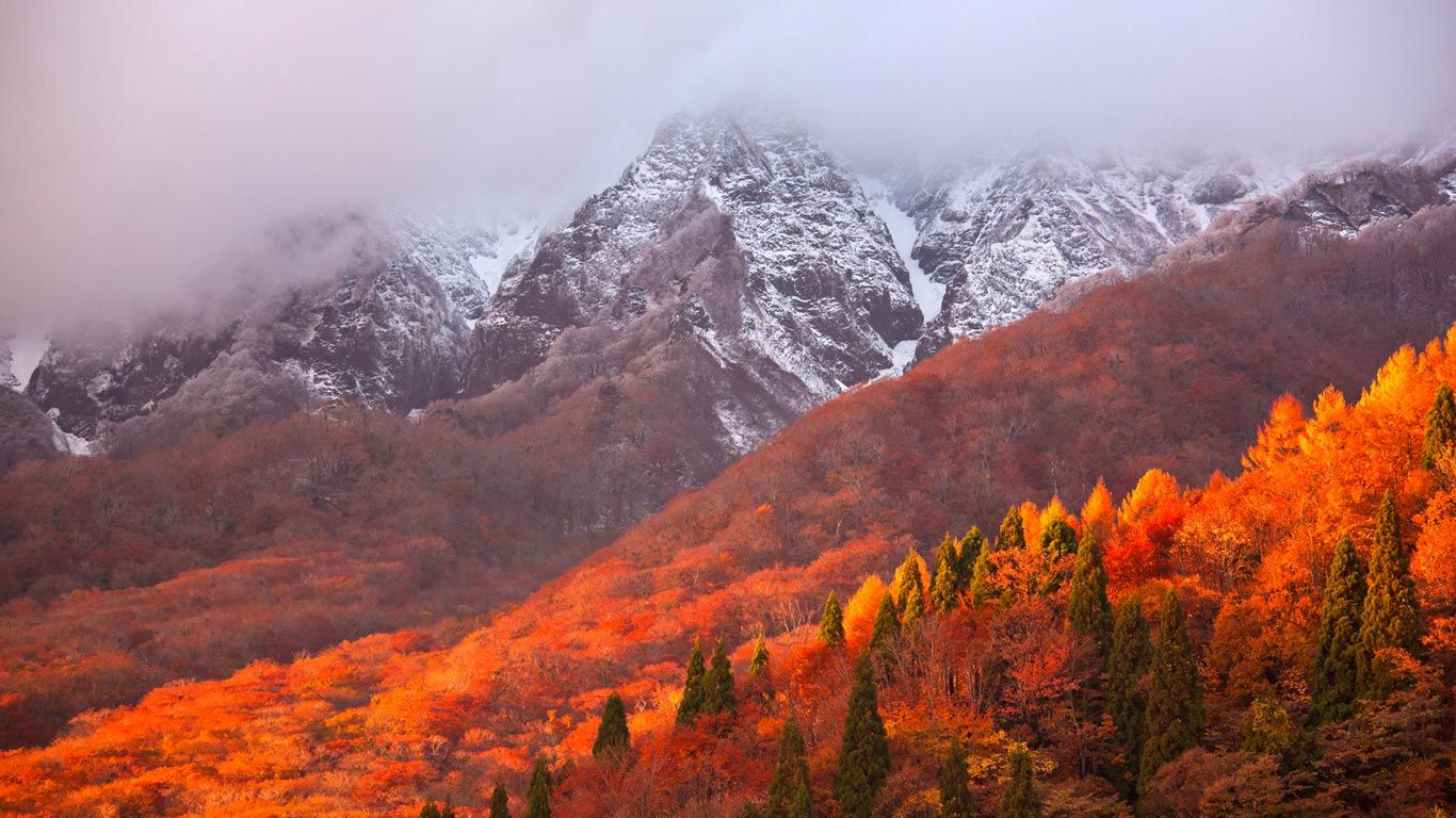 Berg Oyama vom Kagikake-toge-Pass aus betrachtet, Japan