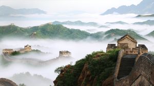 金山岭长城 (© View Stock/Getty Images)(Bing China)