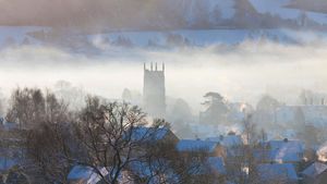 View of Wotton-Under-Edge, Cotswolds, in winter with snow (© Peter Adams Photography/Alamy Stock Photo)(Bing United Kingdom)
