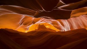 Upper Antelope Canyon, Navajo Tribal Park, Arizona, USA (© Mat Rick/Tandem Stills + Motion)(Bing United Kingdom)