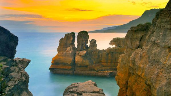 The Tasman Sea from Punakaiki on South Island, New Zealand