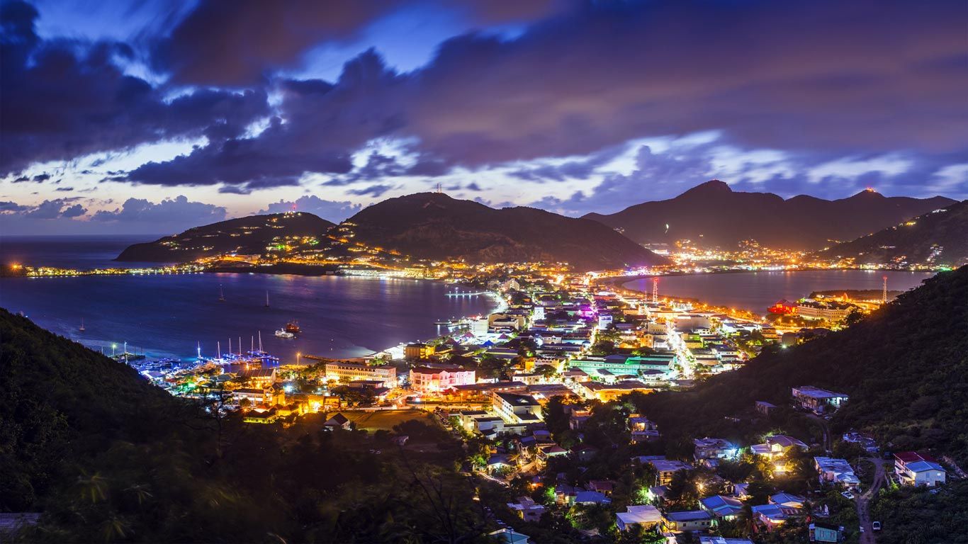 ｢フィリップスブルフの夜景｣オランダ自治領シント・マールテン