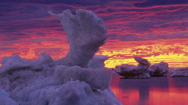 Ice flows on Hudson Bay, Churchill, Manitoba, Canada