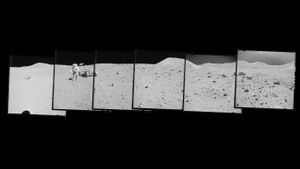 Composite de photos prises lors de la mission Apollo-15, 1971 (© NASA)(Bing France)