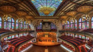 加泰罗尼亚音乐厅，西班牙巴塞罗那 (© Luis Davilla/age fotostock)(Bing China)