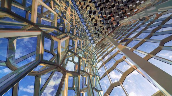 Intérieur de la salle de concert Harpa à Reykjavik, Islande