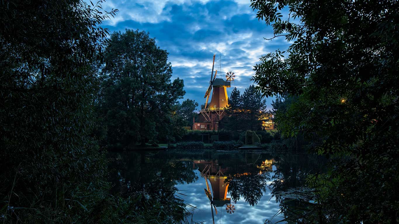 Reitbrooker Mühle an der Dove Elbe, Hamburg, Deutschland