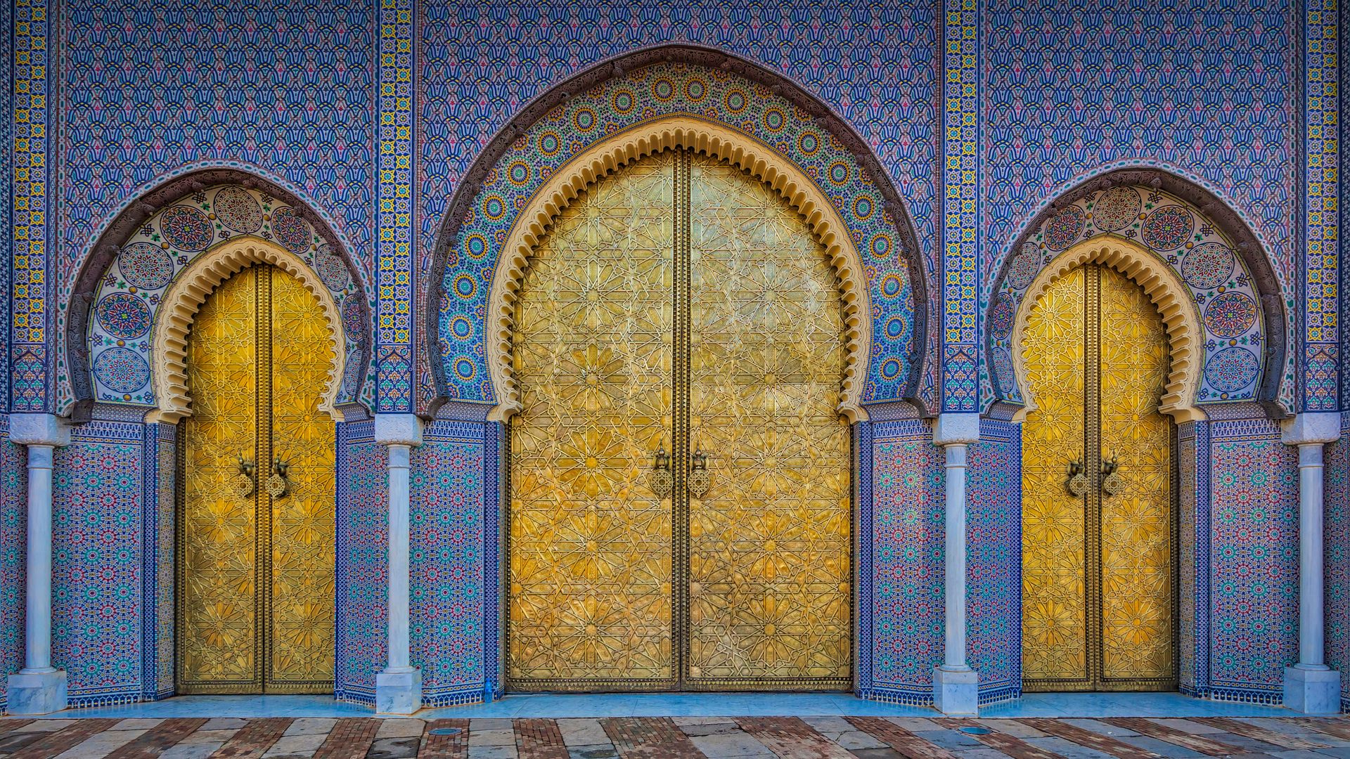 Le porte del Palazzo Reale (Dar El Makhzen) a Fez, in Marocco