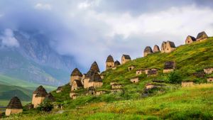 Nécropole près de Dargavs, Ossétie du Nord, Russie (© Yakov Oskanov/Shutterstock)(Bing France)
