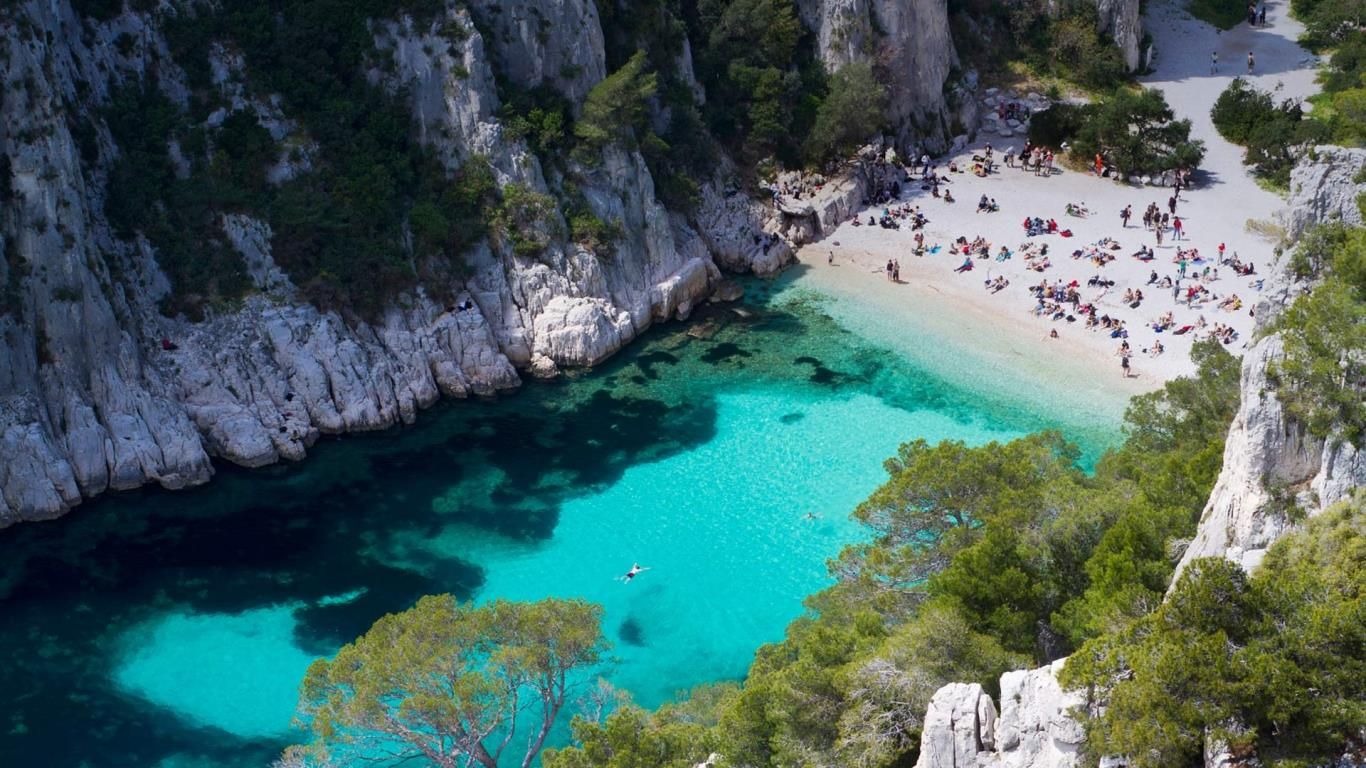 Calanque d'En Vau between Marseille and Cassis, Bouches-du-Rhône, France