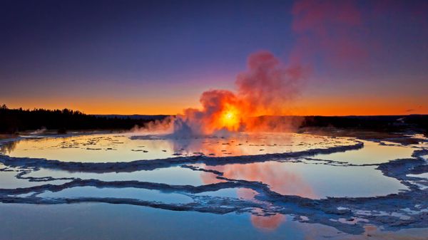Great Fountain Geyser, Yellowstone National Park, Wyoming