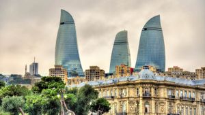 Flame Towers and skyline of Baku, Azerbaijan (© railelectropower/Getty Images)(Bing United Kingdom)