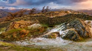 Black Fell, Lake District, England (© Daniel Kay/Shutterstock)(Bing Australia)