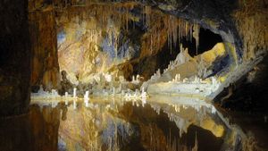 Saalfeld Fairy Grottoes, Thuringia, Germany (© mit4711/iStock/Getty Images Plus)(Bing New Zealand)