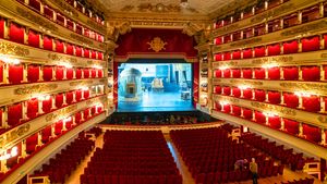 Teatro alla Scala, Milano (© MB_Photo/Alamy Stock Photo)(Bing Italia)