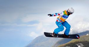 Die Französin Nelly Moenne Loccoz beim Snowboardcross-Wettbewerb der Frauen am 16. Februar während der Winterspiele 2010 von Vancouver – Adrian Dennis/AFP/Getty Images &copy; (Bing Germany)